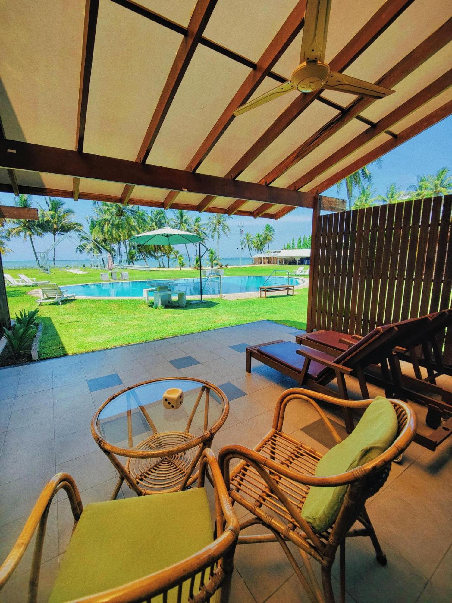 Langkah Syabas Beach Resort Кинарут Экстерьер фото