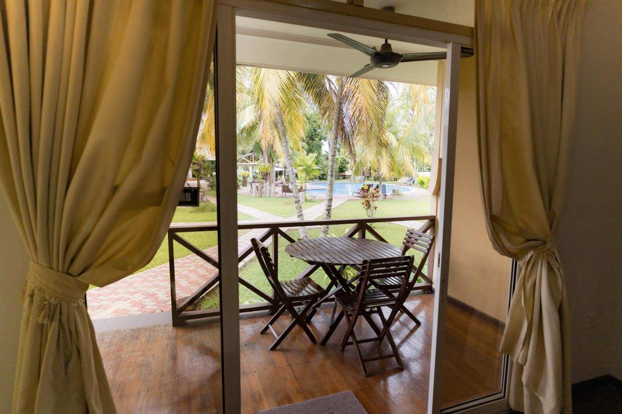 Langkah Syabas Beach Resort Кинарут Экстерьер фото